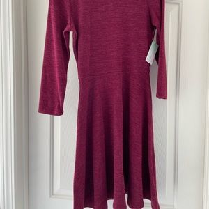 Rosewine color dress. Brand: Decree. New with tag. size small.